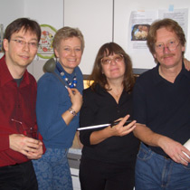 Gruppenbild Tontopf.jpg (18263 Byte)