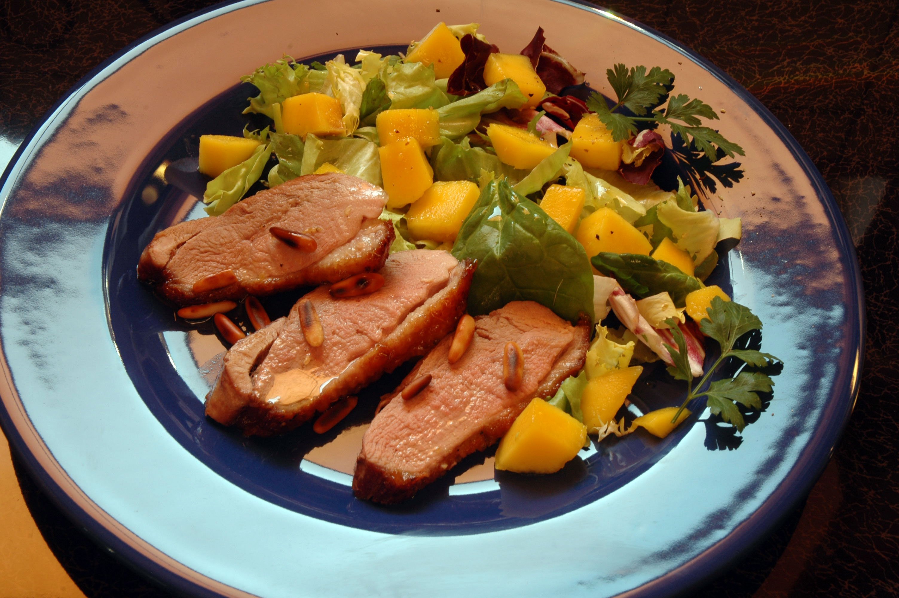 mangoente-2.jpg (787152 Byte)